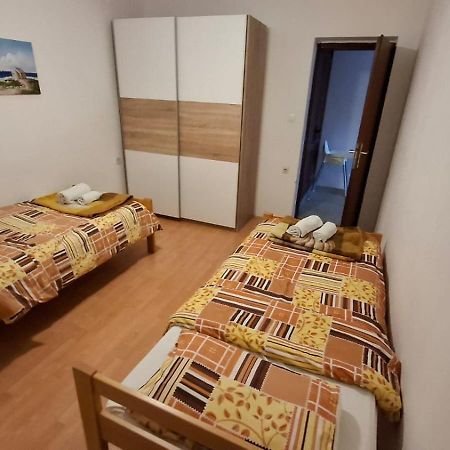 Apartment Ajdukovic โวดีเซ ภายนอก รูปภาพ