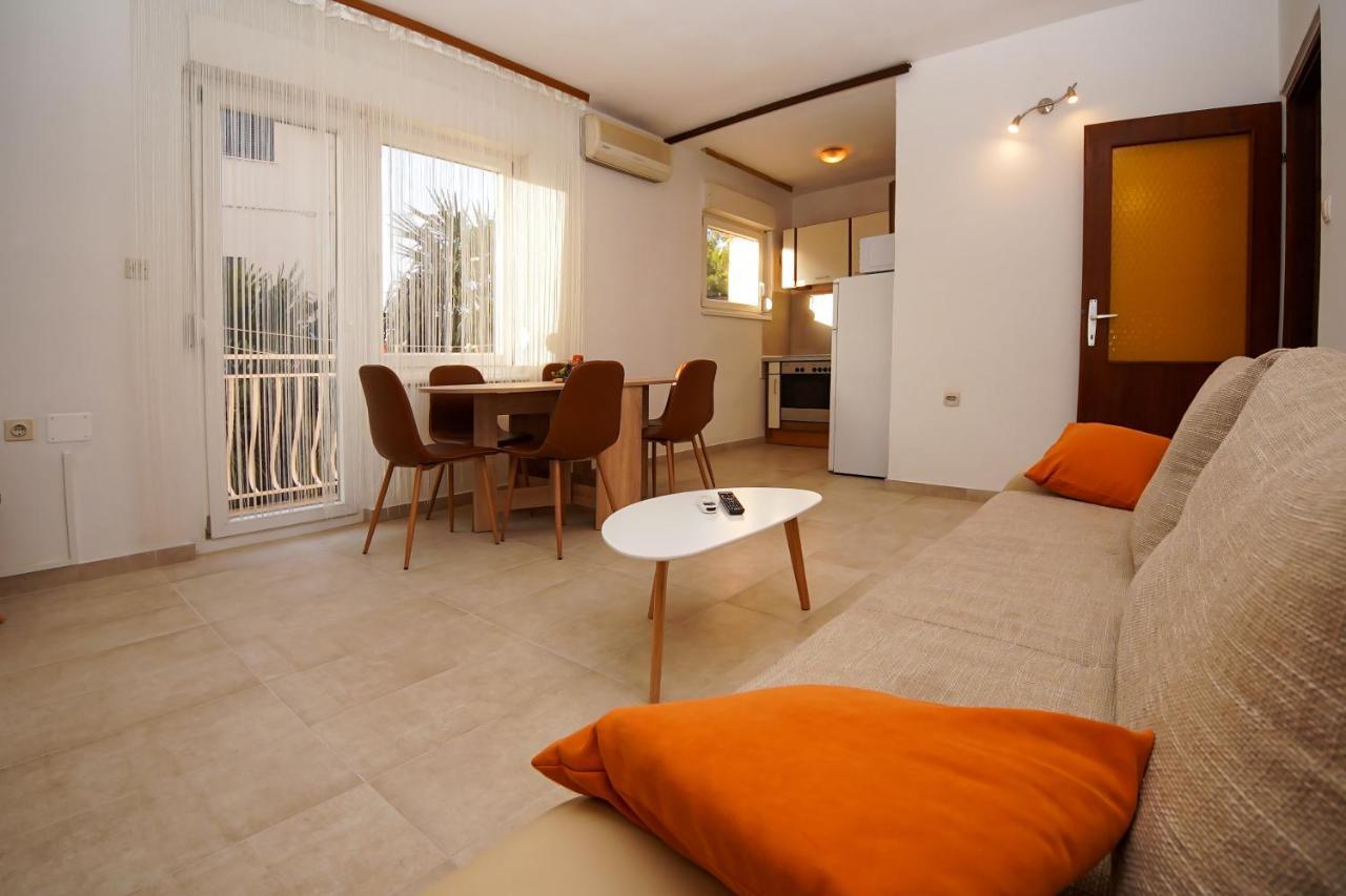 Apartment Ajdukovic โวดีเซ ภายนอก รูปภาพ