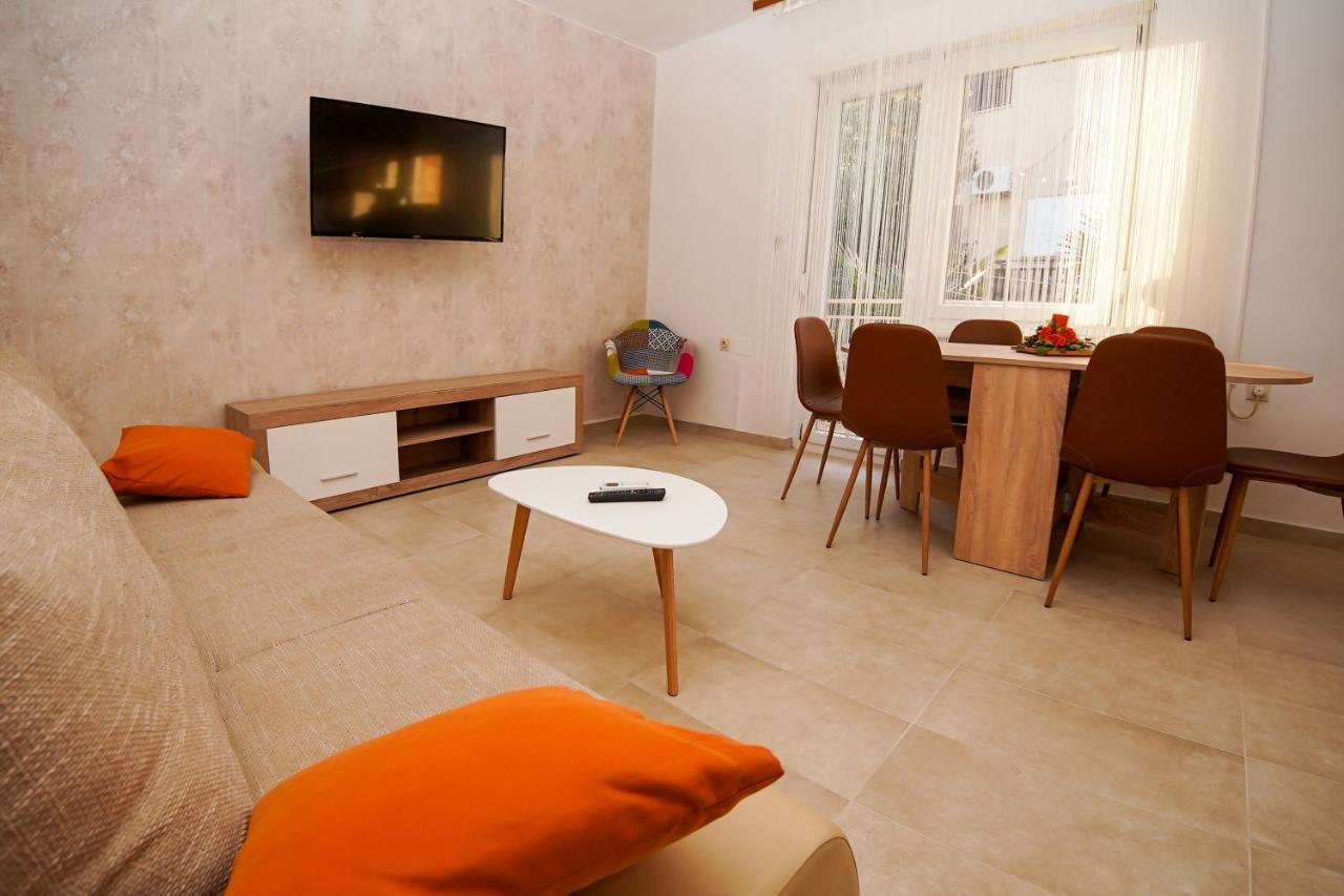 Apartment Ajdukovic โวดีเซ ภายนอก รูปภาพ