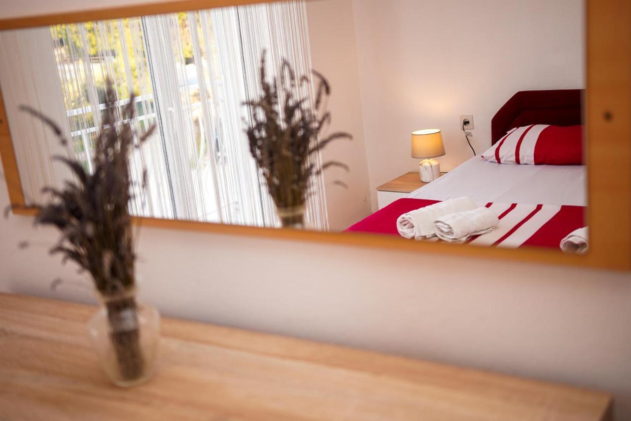 Apartment Ajdukovic โวดีเซ ภายนอก รูปภาพ