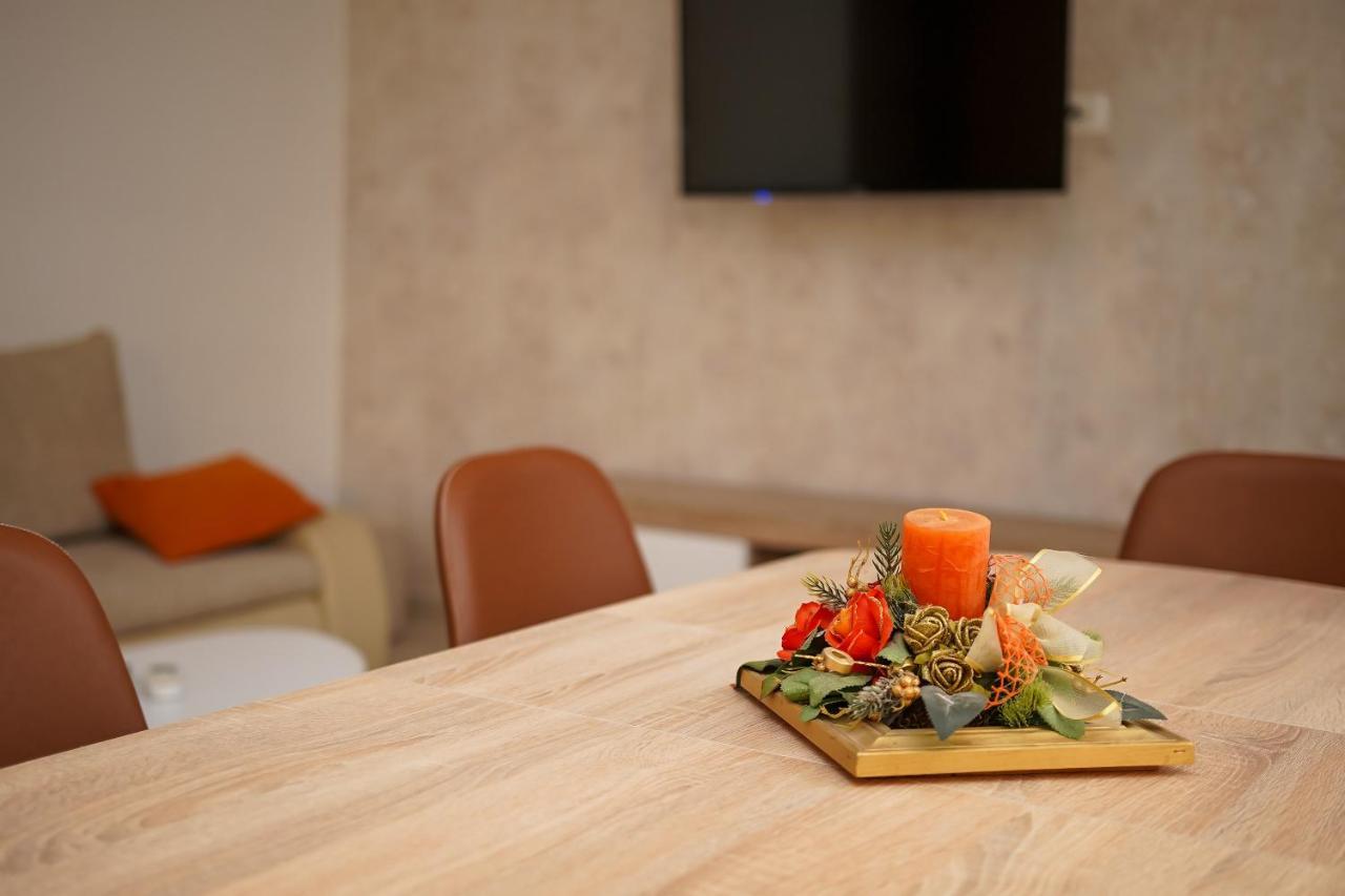 Apartment Ajdukovic โวดีเซ ภายนอก รูปภาพ