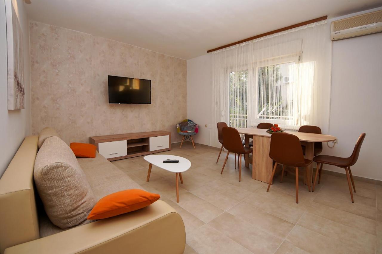 Apartment Ajdukovic โวดีเซ ภายนอก รูปภาพ
