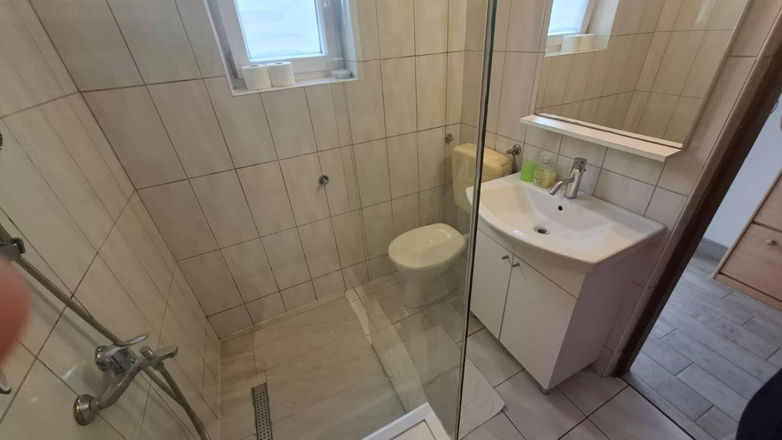 Apartment Ajdukovic โวดีเซ ภายนอก รูปภาพ